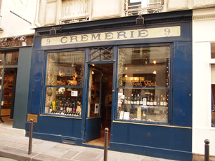 ビオワインのみを扱う専門店、パリ６区の「ラ・クレムリー」。