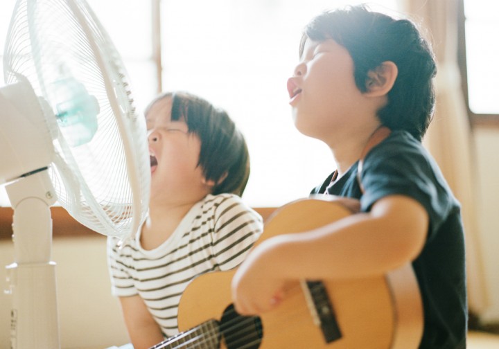 Photo Gallery vol. 47『誰もが心の奥に持つ原風景—ハルとミナ』by  濱田英明