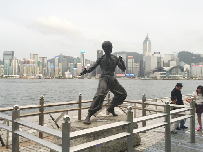やっぱり「香港スター」の代名詞といえば「ブルース・リー」(李 小龍、Bruce Lee、1940-1973)でしょうか。しっかりした造形です。